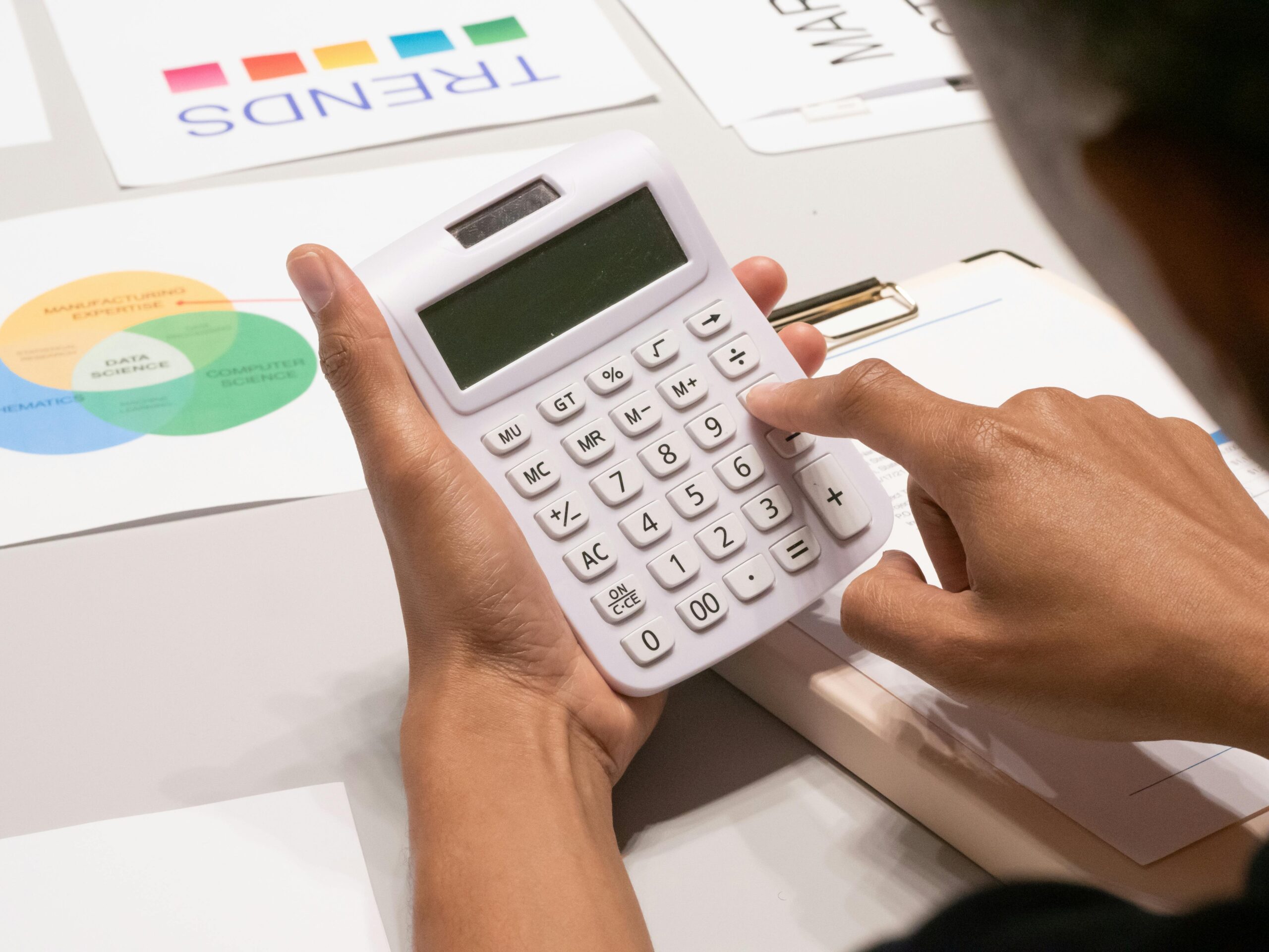Watch calculator settings menu highlighting graph function customization