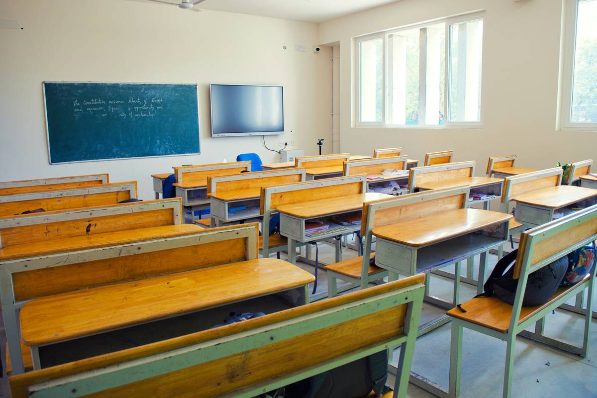 How Smart Classroom Technology is Revolutionizing Education Through the Lens of Watch Calculators