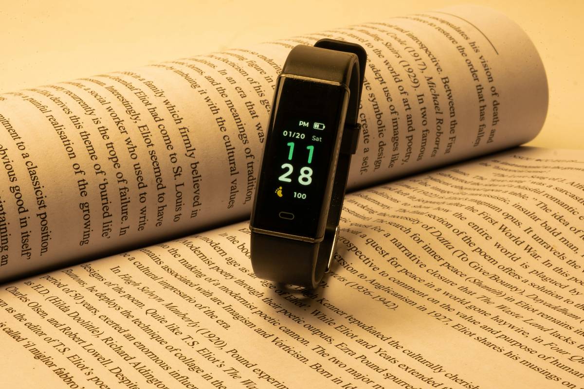 Why Your Smartwatch Could Be the Ultimate Watch Study Tool (And How to Actually Use It)