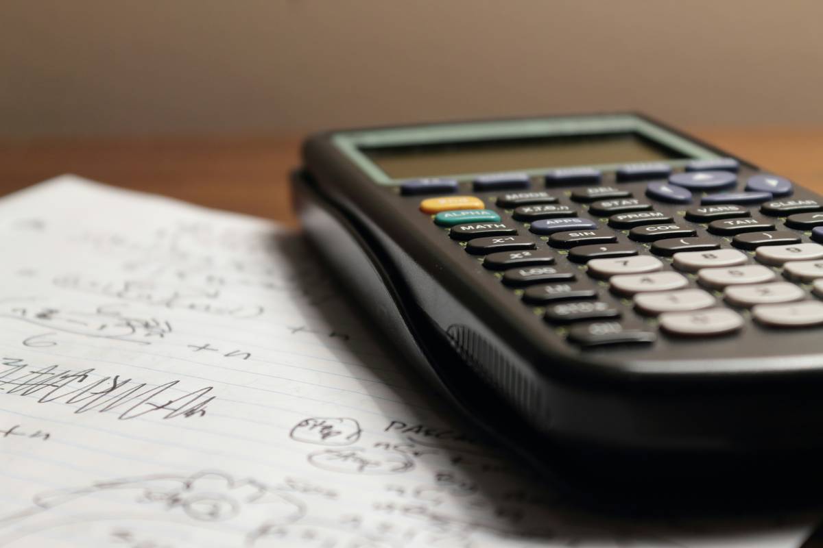 Why Your Wrist Needs a “Tool Device Stem”: The Rise of Smart Watch Calculators