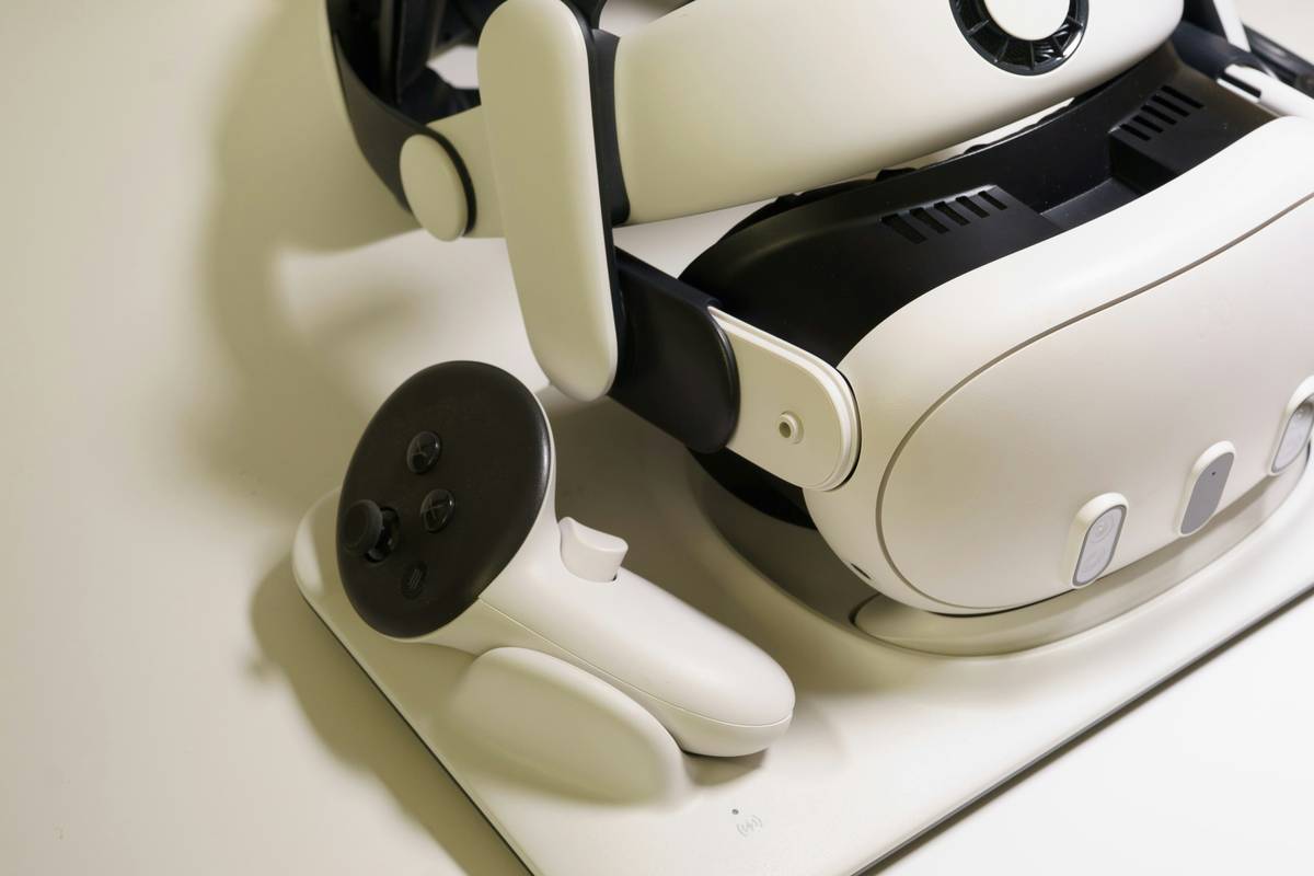 Why Every Engineer Needs a Gadget Device STEM That Fits on Their Wrist